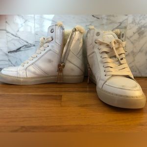 Meet your Posher, Abby